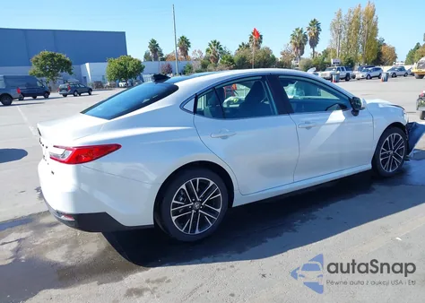 2025 Toyota Camry Xle из США, поврежденный, VIN 4T1DBADK0SU511499